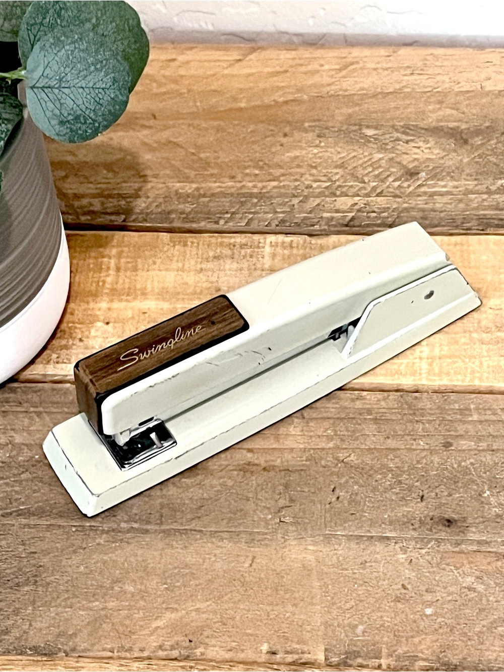 Vintage Swingline 94-41 Stapler Tan Faux Wood Grain Accent Made in USA VTG